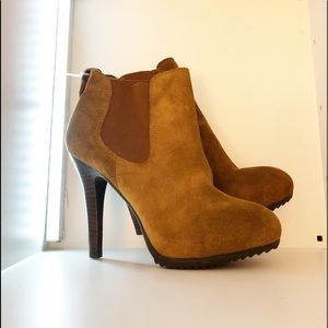 Suede leather Jessica Simpson boots called "Kerra"